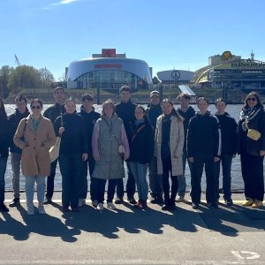 18 Ein STARKES Team - The Flying Notes.jpg