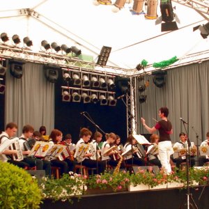 fnamw02.jpg