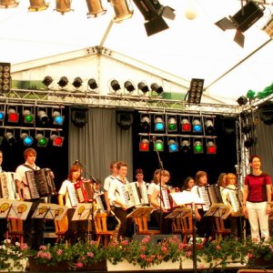fnamw04.jpg
